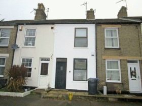 3 bedroom Terraced t...